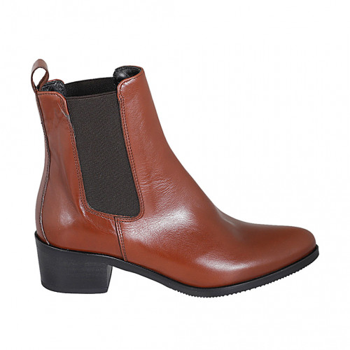 Bottines texanes à bout pointu pour femmes avec elastiques latérales en cuir brun clair talon 5 - Pointures disponibles:  42, 43