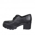 Chaussure derby à lacets avec bout golf pour femmes en cuir noir talon 6 - Pointures disponibles:  32