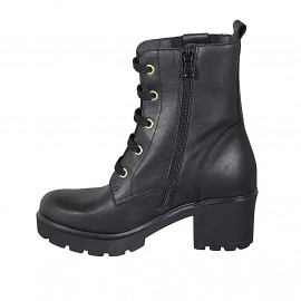 Bottines pour femmes avec lacets, elastiques, goujons, accessoire et fermeture éclair en cuir noir talon 6 - Pointures disponibles:  43 2
