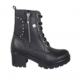 Stivaletto stringato da donna con cerniere e borchie in pelle nera tacco 6 - Misure disponibili: 43