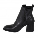 Bottines à bout carré pour femmes avec fermeture éclair et goujon en cuir noir talon 7 - Pointures disponibles:  43, 44