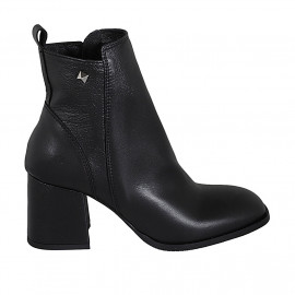 Bottines à bout carré pour femmes avec fermeture éclair et goujon en cuir noir talon 7 - Pointures disponibles:  44