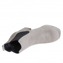 Bottines pour femmes avec elastiques et plateforme en daim gris talon 10 - Pointures disponibles:  42, 45