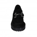 Mocassin pour femmes avec accessoire en daim noir talon 3 - Pointures disponibles:  32, 45