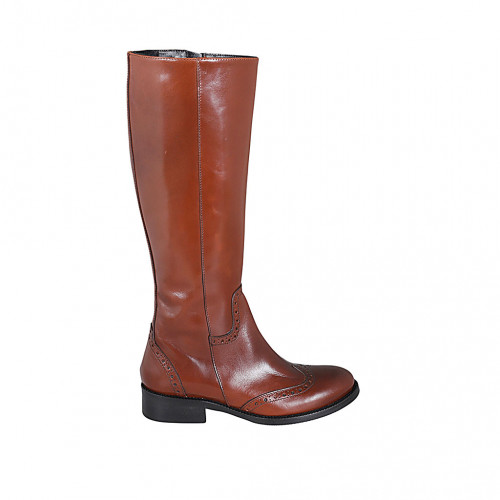Woman's boot in tan brown leather...