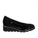 Zapato para mujer con plantilla extraible en charol y gamuza negra cuña 4 - Tallas disponibles:  31, 42