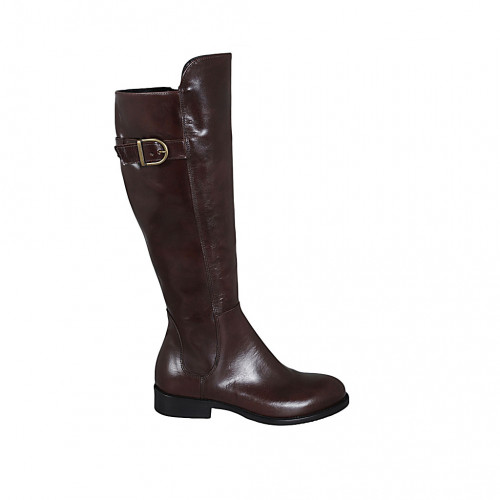 Woman's boot in brown leather with...