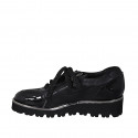 Scarpa stringata da donna con cerniera in pelle e vernice nera zeppa 4 - Misure disponibili: 44