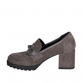 Woman's mocassin with accessory in taupe suede heel 6 - Available sizes:  44 2