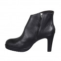 Woman's ankle boot with zipper and platform in black leather heel 10 - Available sizes:  42, 43