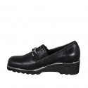Woman's highfronted shoe with elastics, chain and removable insole in black leather wedge heel 4 - Available sizes:  43