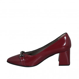 Escarpin à bout pointu pour femmes avec accessoire en cuir verni bordeaux talon 6 - Pointures disponibles:  42 2