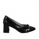 Escarpin à bout pointu pour femmes avec accessoire en cuir verni noir talon 6 - Pointures disponibles:  32, 33, 45