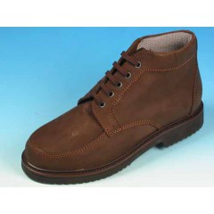 Men's sportive laced ankle shoe in brown nubuck leather - Available sizes: 36