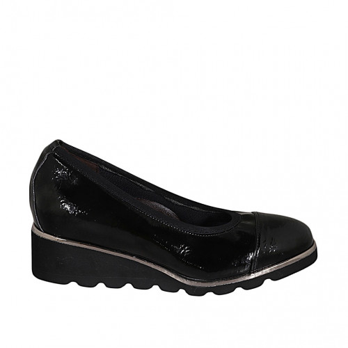 Woman's pump with removable insole in black patent leather wedge heel 4 - Available sizes:  31, 42