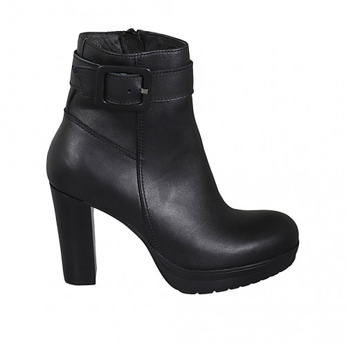 Woman's ankle boot with buckle,...