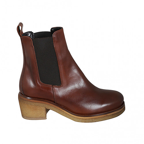 Woman's ankle boot with elastic bands in tan brown leather heel 6 - Available sizes:  32, 42, 43