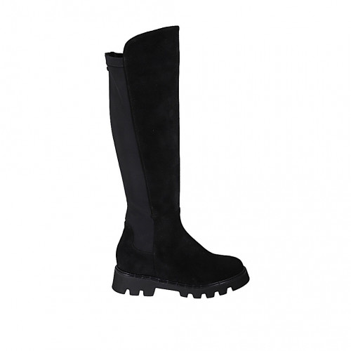 Woman's knee-high boot in black suede...