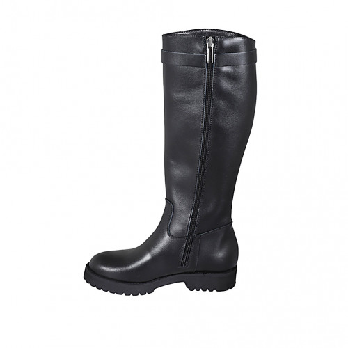 Damenstiefel aus schwarzem Leder mit Reiβverschluss und Accessoire Absatz 3