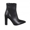 Woman's pointy ankle boot in black leather with zipper heel 10 - Available sizes:  42, 43