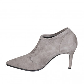 Woman's pointy highfronted shoe in gray suede and elastic material heel 8 - Available sizes:  32, 33, 42, 43, 44 2