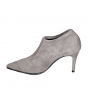 Woman's pointy highfronted shoe in gray suede and elastic material heel 8 - Available sizes:  32, 33, 42, 43, 44