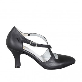Tanzschuhe mit gekreutzem...