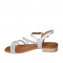 Sandale pour femmes en cuir lamé argent avec courroie et strass talon 2 - Pointures disponibles:  32, 33, 34, 42, 44
