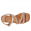 Sandalia para mujer con cinturon en piel laminada cobrizo tacon 2 - Tallas disponibles:  32, 33, 42, 43