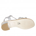 Sandale pour femmes en cuir lamé argent avec courroie et strass talon 4 - Pointures disponibles:  33, 42, 43