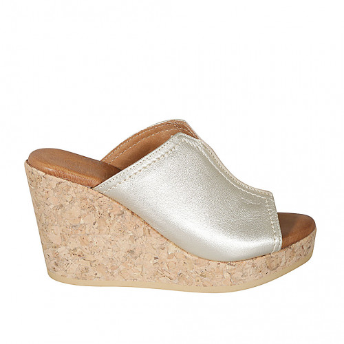 Woman's mule with platform in platinum laminated leather wedge heel 9 - Available sizes:  32, 33, 34, 42, 43, 44