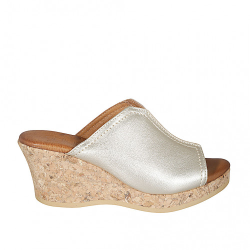 Woman's mule with platform in platinum laminated leather wedge heel 7 - Available sizes:  32, 33, 34, 42, 43, 44, 45