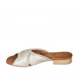 Mule avec strass pour femmes en cuir lamé platine talon 2 - Pointures disponibles:  33 2