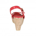 Sandale pour femmes en cuir rouge imprimé mosaïque multicouleur avec courroie, plateforme et talon compensé 9 - Pointures disponibles:  42, 43, 44, 45