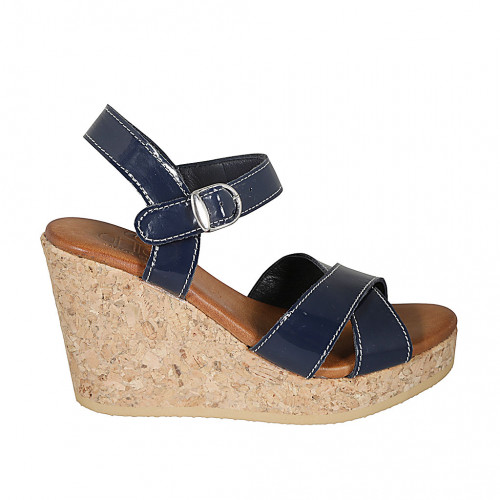 Woman's strap sandal in blue patent...