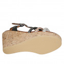 Sandalo da donna con cinturino, plateau e strass argento, rame e acciaio in pelle nera zeppa 9 - Misure disponibili: 42