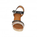 Sandale pour femmes avec courroie, plateforme et strass argent, cuivre et gris en cuir noir avec talon compensé 7 - Pointures disponibles:  33, 34, 42, 44, 45