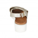 Sandale pour femmes en cuir imprimé lamé platine talon compensé 4 - Pointures disponibles:  43