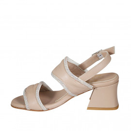 Woman's sandal in light... 2