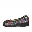 Ballerine pour femmes en daim noir imprimé multicouleur avec noeud et bout droit talon compensé 4 - Pointures disponibles:  32, 33, 42, 43, 45
