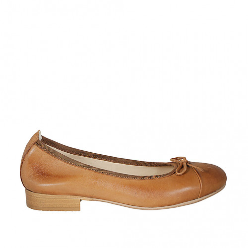 Woman's ballerina with captoe and bow in cognac brown leather heel 2 - Available sizes:  32, 42, 43, 44, 45