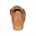 Mocasino para mujer en piel cognac con accesorio tacon 2 - Tallas disponibles:  33, 44