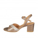 Sandalia para mujer en piel laminada bronce con cinturon y brillos tacon 5 - Tallas disponibles:  42, 46