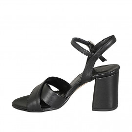 Sandalia para mujer en piel negra con cinturon tacon 7 - Tallas disponibles:  43, 45 2