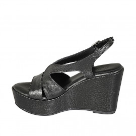 Sandale pour femmes en cuir imprimé noir avec plateforme et talon compensé 9 - Pointures disponibles:  31, 42, 43 2
