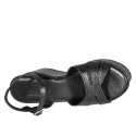 Sandale pour femmes en cuir imprimé noir avec courroie, plateforme et talon compensé 9 - Pointures disponibles:  31, 32, 34, 42, 43, 44, 45, 46