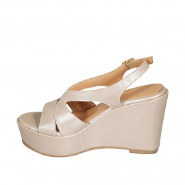 Woman's strap and platform sandal in rose laminated printed leather wedge heel 9 - Available sizes:  31, 42, 43, 44 2