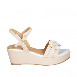 Sandale avec courroie pour femmes en cuir rose et bleu clair talon compensé 6 - Pointures disponibles: 31, 43, 44