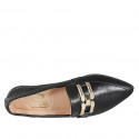 Mocassino a punta da donna con accessorio in pelle nera tacco 2 - Misure disponibili: 