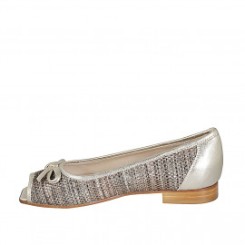 Zapato abierto en punta con moño en piel laminada platino y tejido trensado multicolor tacon 2 - Tallas disponibles:  33, 34, 43, 44, 45, 46 2